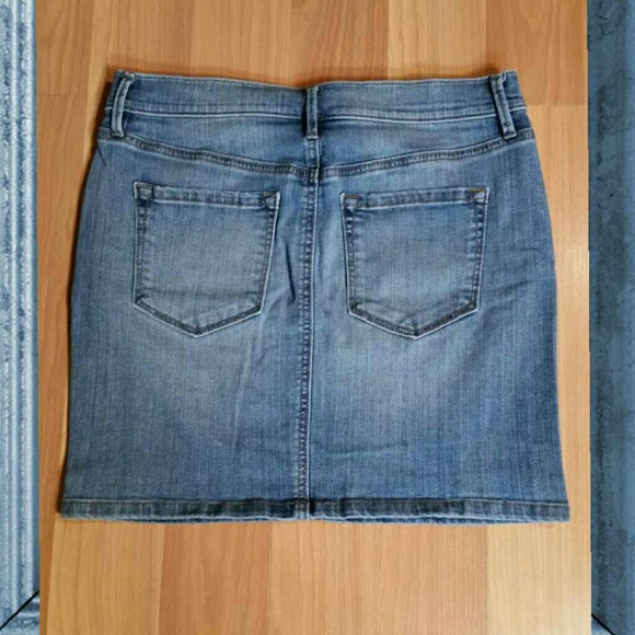 AT LOFT Denim Mini Skirt - Picture 2 of 4